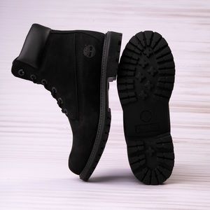 WOMENS - Black Timberland Boot | SIZE: 9.5
